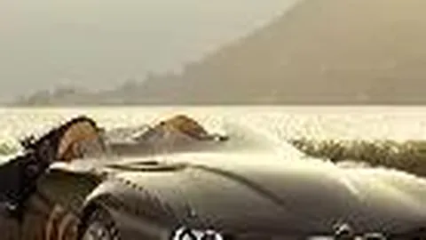 康辉线下重现新闻联播主持词，温馨鼓励青年引好评